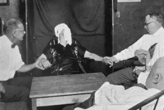 A szélhámos spiritiszta nő, akit Houdini leplezett le