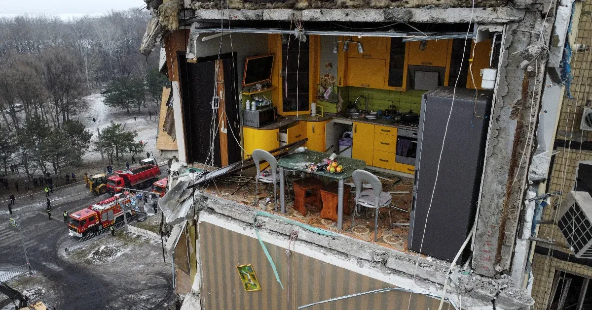 Shocking photos of the yellow kitchen of a Ukrainian family