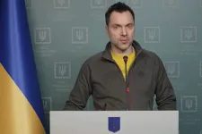 Lemondott Zelenszkij tanácsadója a dnyiprói rakétatalálattal kapcsolatos nyilatkozata miatt