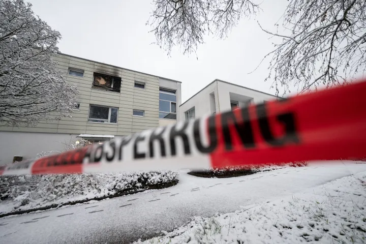 A kiégett ápolási otthon az eset másnapján – Fotó: Christoph Schmidt / DPA / AFP