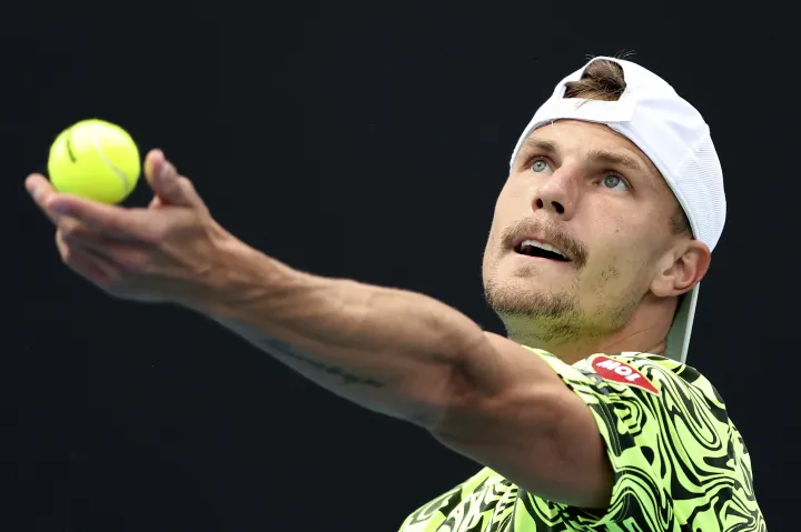 Fucsovics Márton a második meccsét is megnyerte az Australian Openen – Fotó: Martin Keep / AFP