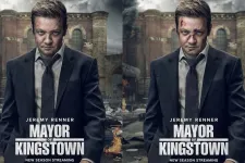 Eltávolították a sebhelyeket Jeremy Renner arcáról a Mayor of Kingstown plakátjain