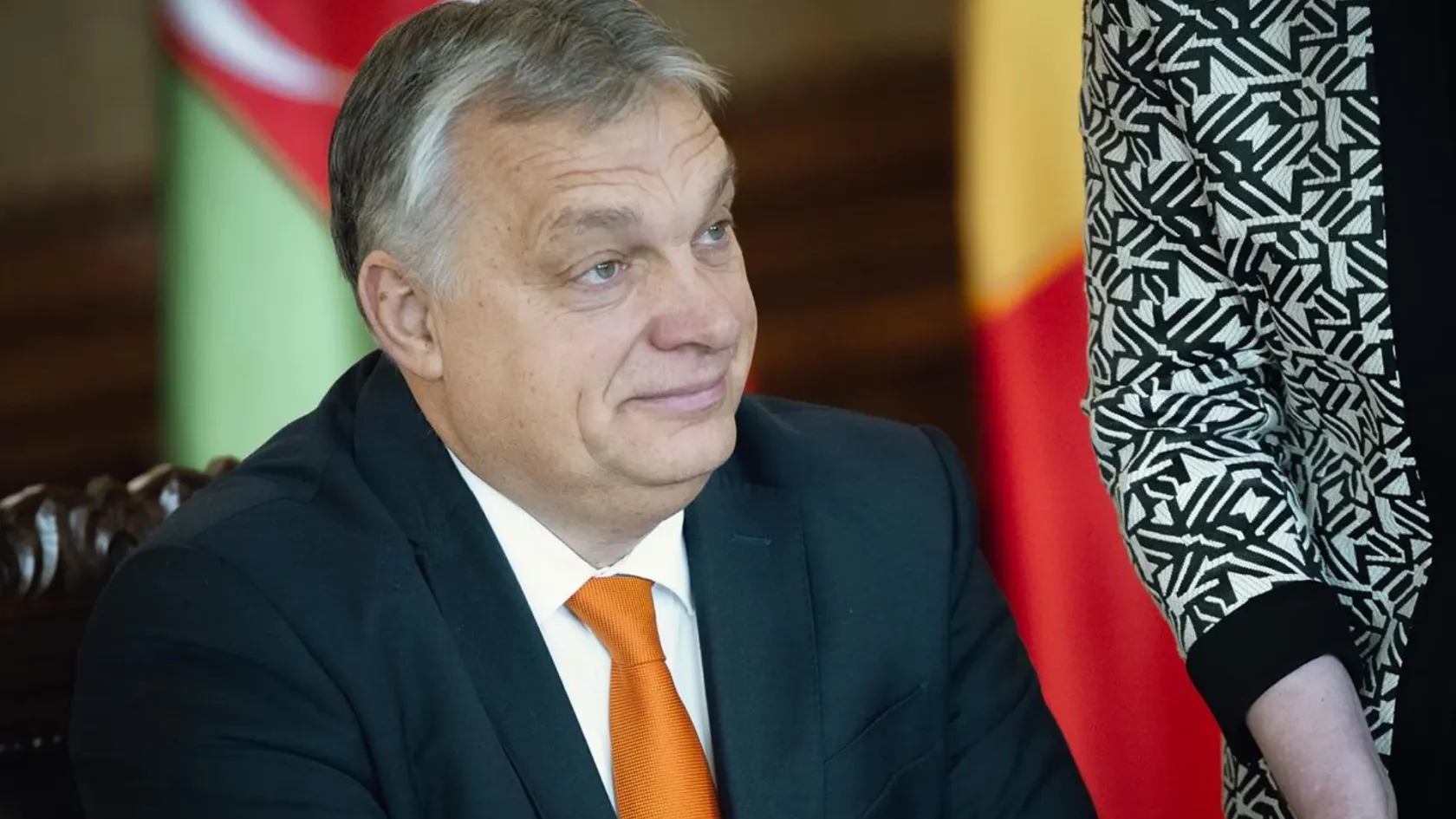 Orbán már börtönválogatottban látja focizni az EP-képviselőket