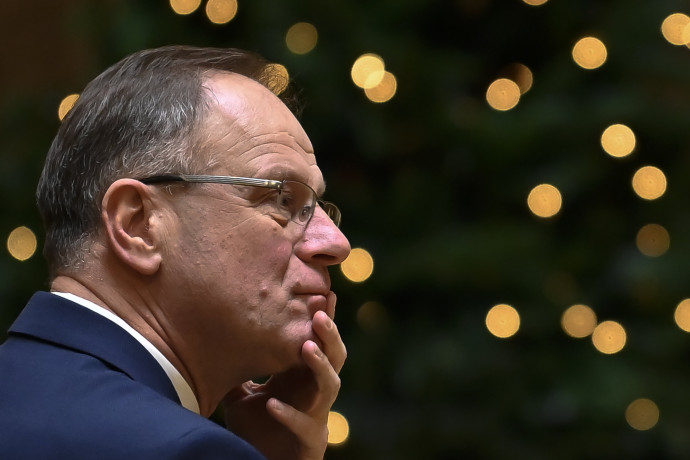 Közel járunk 5000 milliárd forintnyi EU-forrás kiolvasztásához, de bekavar-e a lengyel választás?
