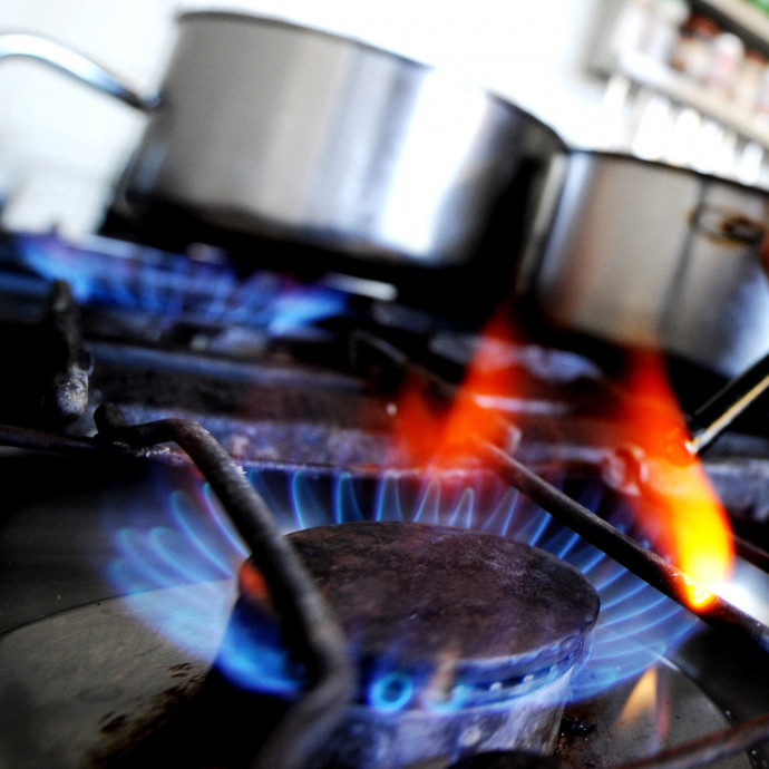 Forrósodik a levegő a gáztűzhelyek körül, ez már a kormánypárti sajtónak is feladja a leckét