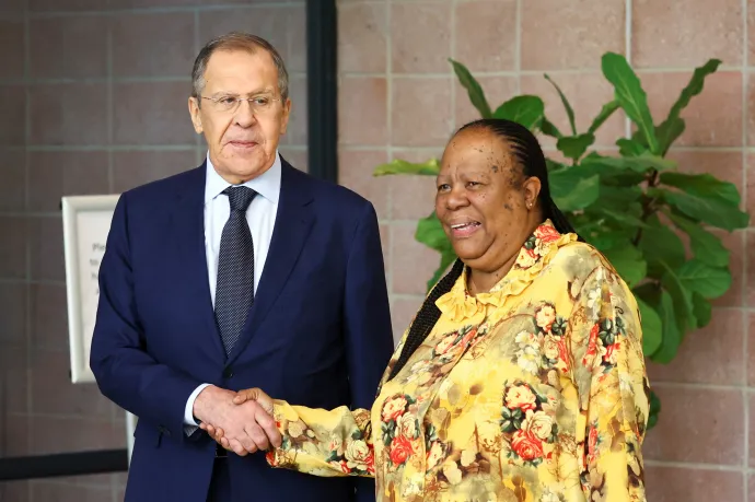 Szergej Lavrov és Naledi Pandor Pretoriában 2023. január 23-án – és Fotó: Siphiwe Sibeko / Reuters