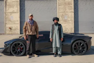 Egy 23 éves Toyota-motor hajtja a tálibok „szuperautóját”