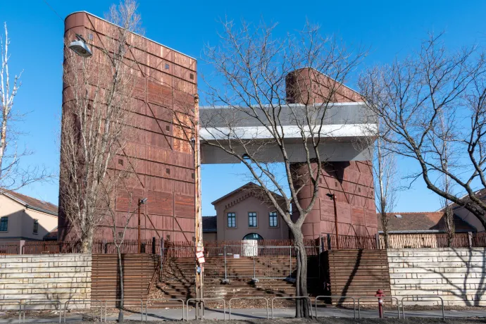 2014-re tervezték, de még mindig nem nyílhat meg a Sorsok Háza