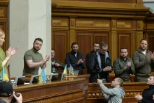 Az ukrán védelmi miniszterhelyettes és a főügyészhelyettes is távozik posztjáról