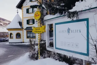 Tiborcz István cége eladott két ausztriai síszállodát