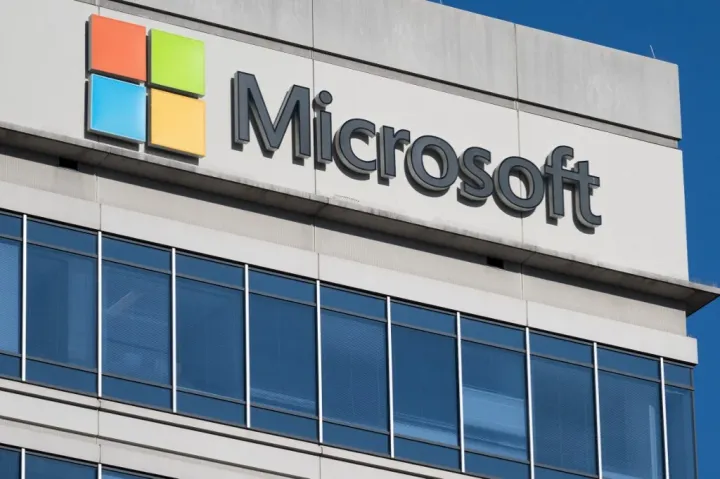 Több ezer embernél állt le a Microsoft Teams és az Outlook, itthon is van kimaradás