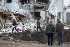 Tízen meghaltak, húszan megsérültek a pénteki orosz támadásokban