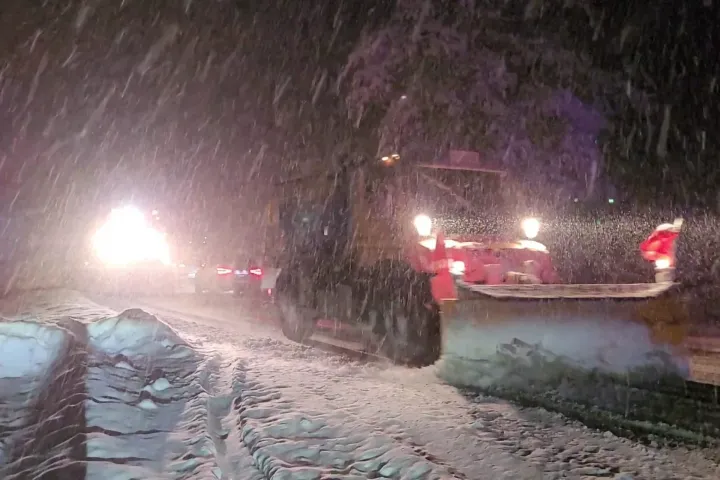 Vasárnap még kilenc délkelet-romániai országúton volt leállítva a forgalom a havazás miatt
