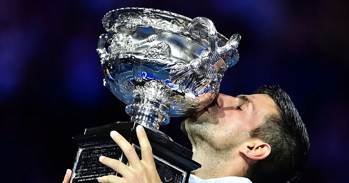 Ο Τζόκοβιτς προσπέρασε τον Ναδάλ για να κερδίσει το 22ο Grand Slam του στο Australian Open