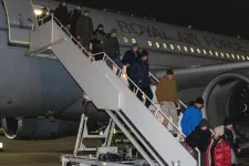Ukrán katonák érkeztek az Egyesült Királyságba, hogy harckocsis képzésen vegyenek részt