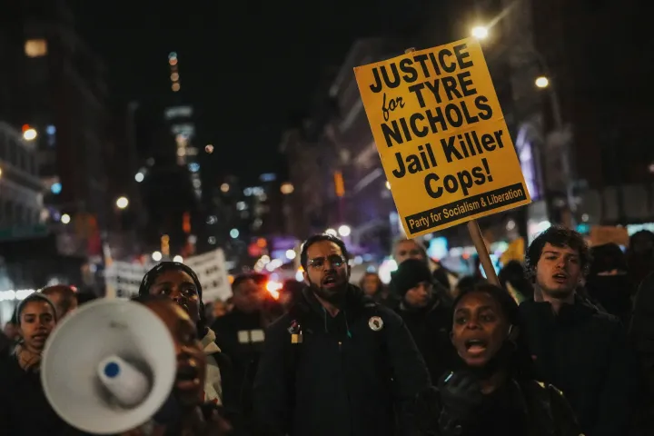 Egy New York-i tüntetés résztvevői – Fotó: Jeenah Moon / Reuters