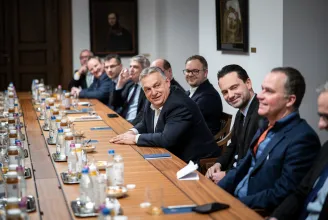 Hogyan lett egy baráti Orbán-beszélgetésből ribancarcúzásba torkolló nemzetközi vihar?