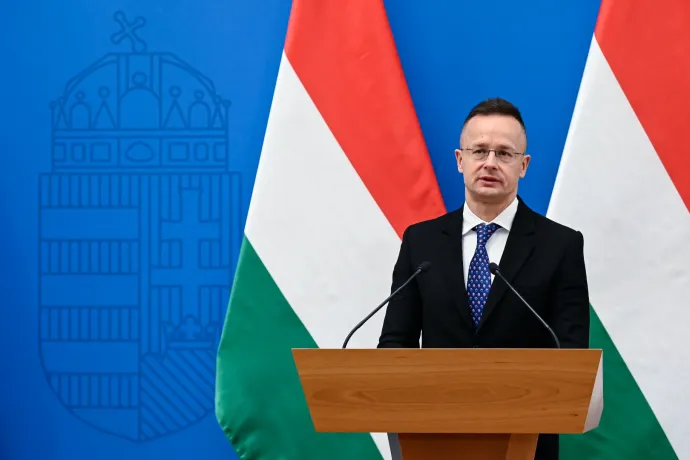 Szijjártó: Ami Németországban jó, azzal szemben Magyarországon egyeseknek kifogásuk van