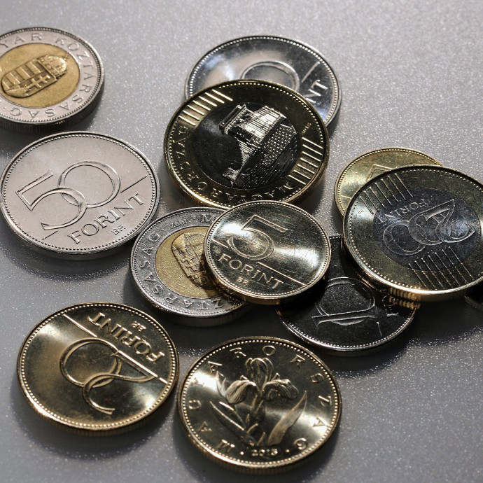 Felmerült az ötforintos érme kivezetése, de a fillér története alapján még lehet jó pár éve