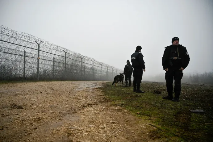 A korrupció miatt nem lett hatékony a kerítés a bolgár-török határon