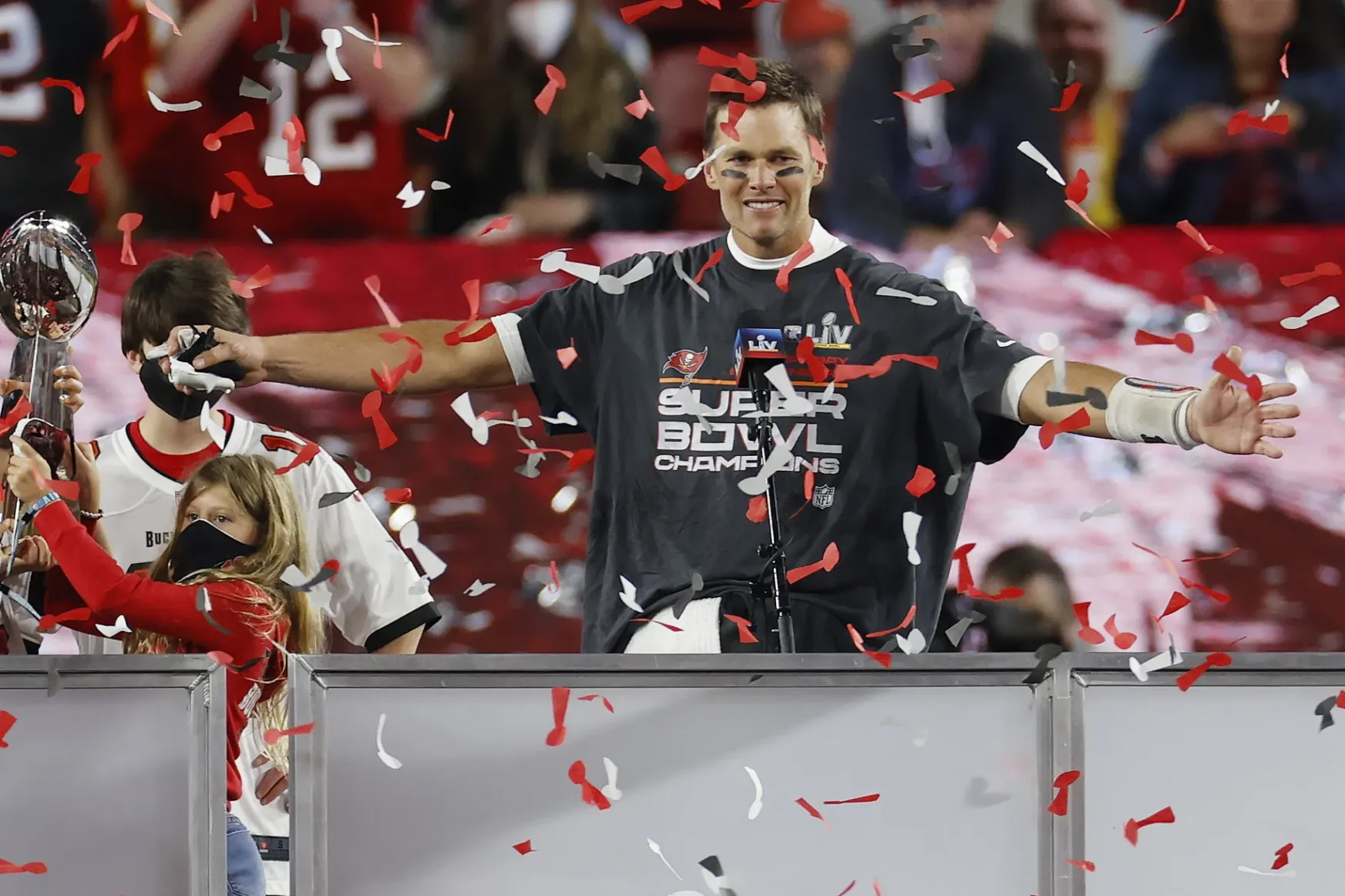 Ismét bejelentette visszavonulását Tom Brady, az NFL történetének egyik legjobb játékosa