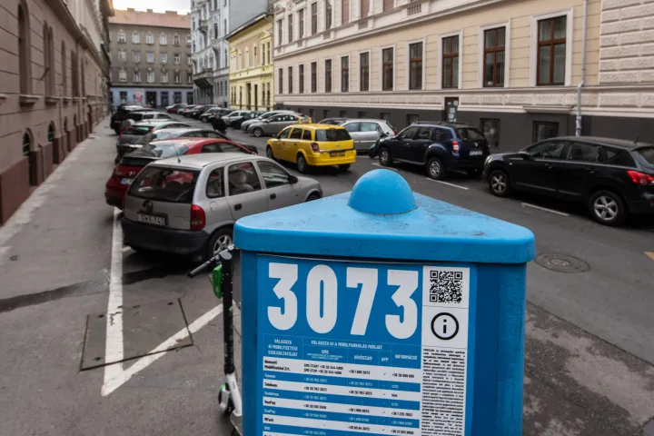 Minél inkább kitolódik a fizetős zóna, annál kijjebb menekülnek az autósok Budapestről