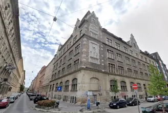 Kiemelt jelentőségű üggyé nyilvánítaná a kormány egy budapesti török magániskola épületének felújítását