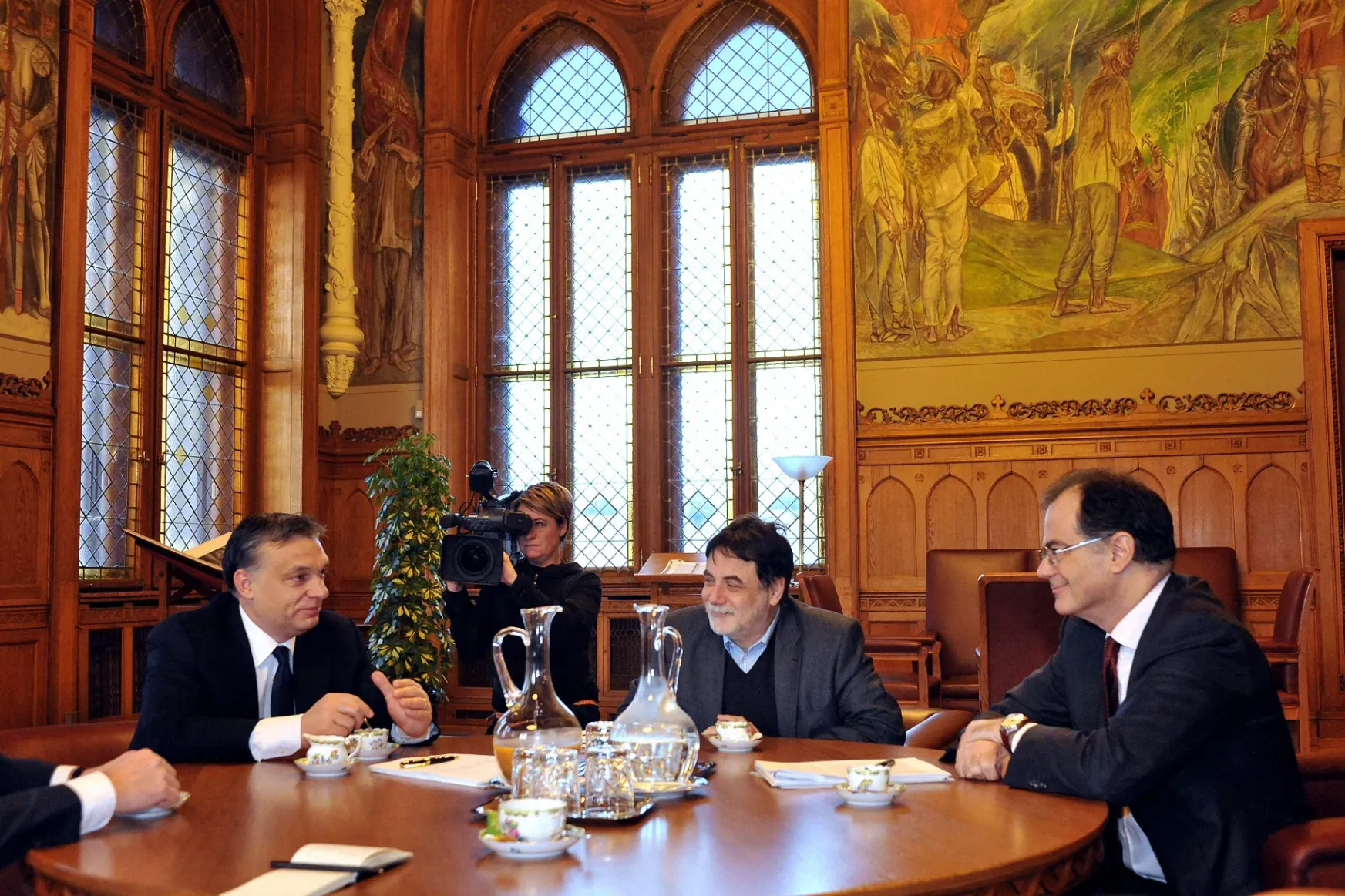Simor András szerint az Orbán-rendszer akár Orbán
haláláig is kihúzhatja