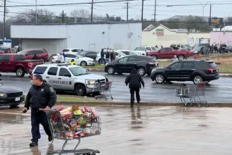 Valaki kiírta, hogy „ingyen étel”, 250 ember verekedett össze egy boltnál Texasban
