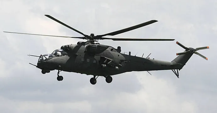 A venezuelai légierő egyik orosz gyártmányú Mi-35M-es helikoptere 2006-ban – Fotó: Alex Guzman / AFP