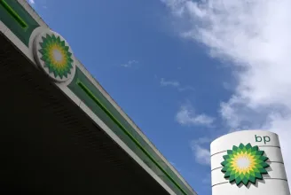 Megduplázta a nyereségét a BP, közben visszavett a klímacéljaiból