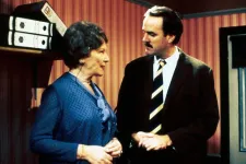 Több mint 40 év után John Cleese feléleszti a Waczak Szállót