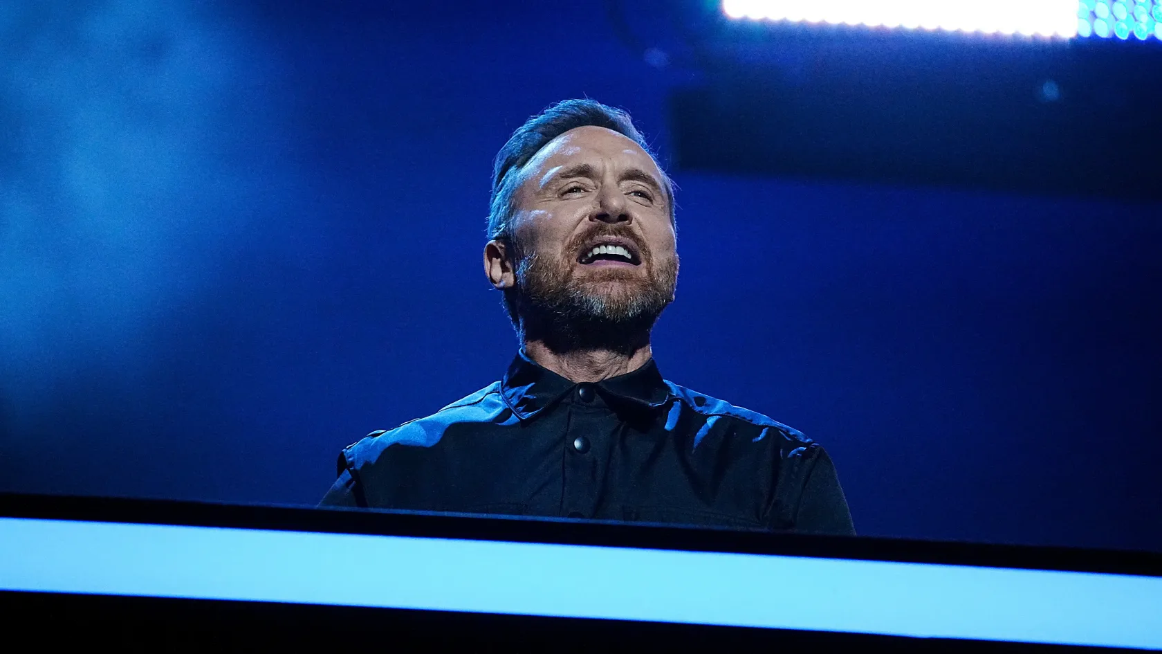 David Guetta rátalált a deepfake hangra, csinált is gyorsan egy számot Eminemmel