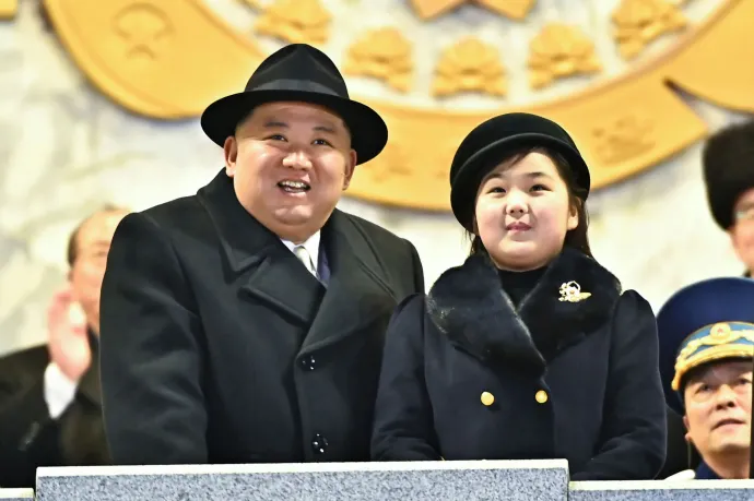 Ismét előkerült Kim Dzsongun lánya, ismét interkontinentális rakéták társaságában