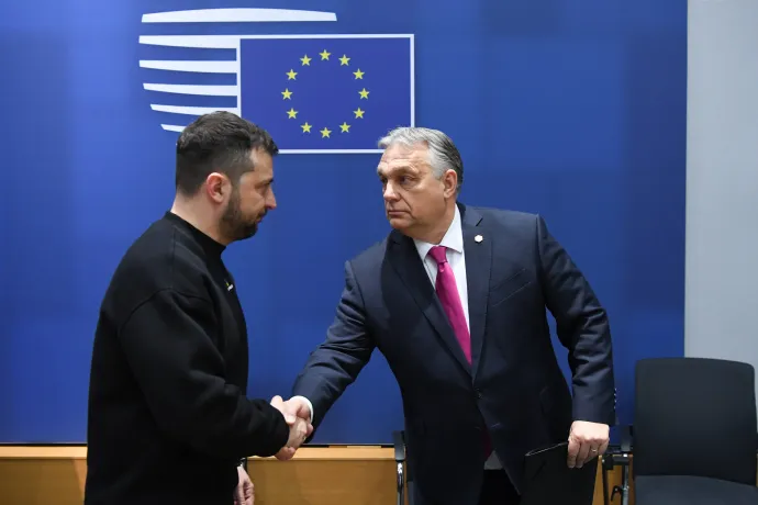 Végül csak összejött egy kézfogás Orbán és Zelenszkij között