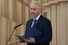 Varga Judit elődjét, Trócsányi Lászlót nem keresték a hatóságok a Völner–Schadl-ügyben