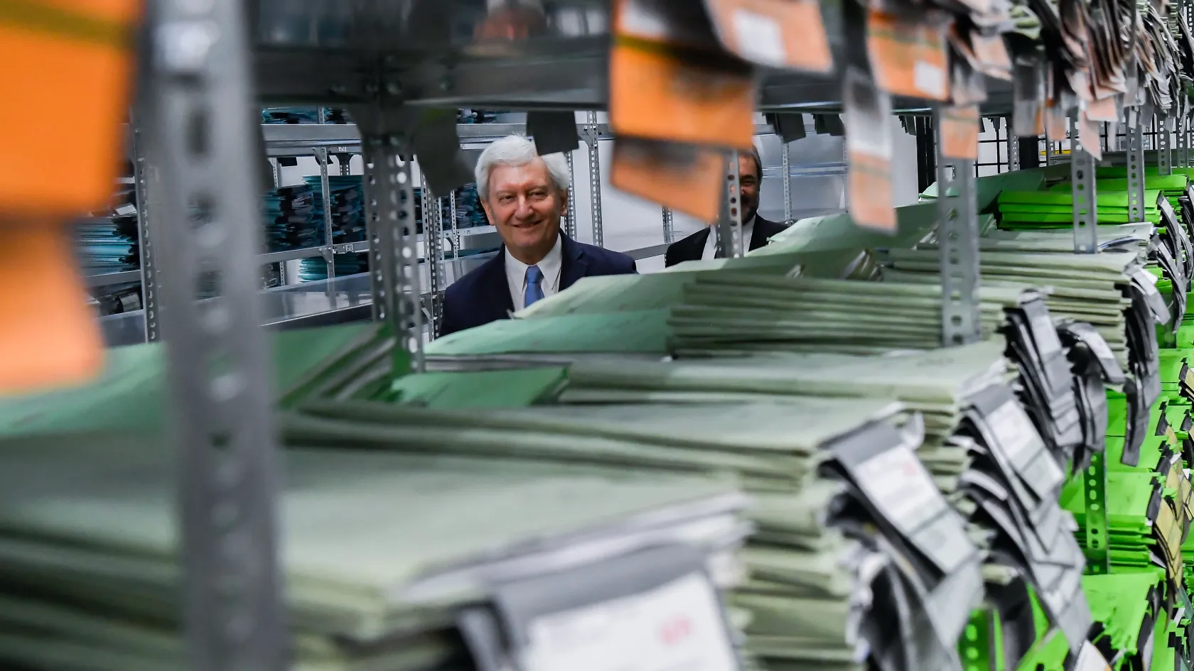 Főnöke a főnökeinek? A kuratórium elnöke beosztottként is dolgozik a pécsi egyetemen