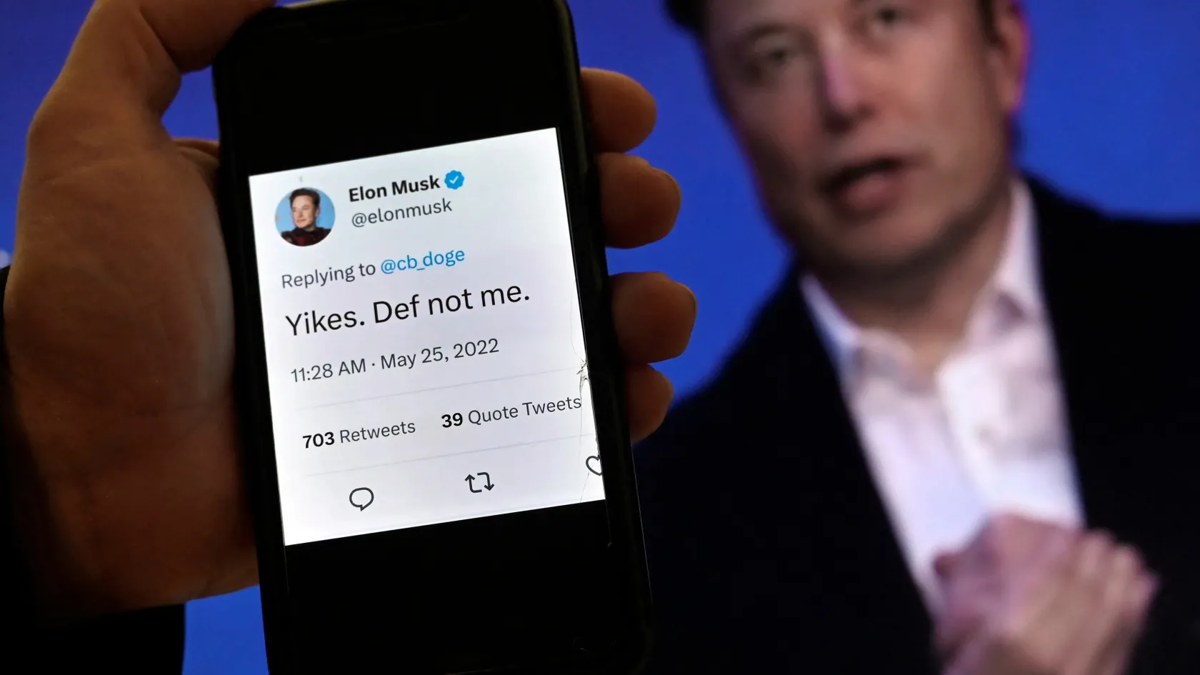 Elon Musk kirúgta a Twitter egyik vezető mérnökét, mert kevesebben olvassák mostanában a tweetjeit