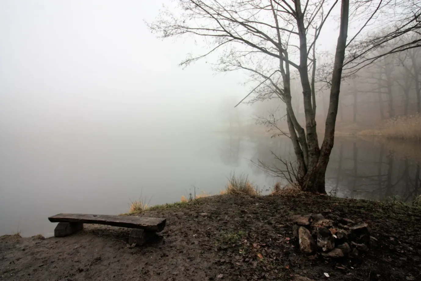Telex Izrakör tengerszem és sziklaszakadék a NagyMilicnél