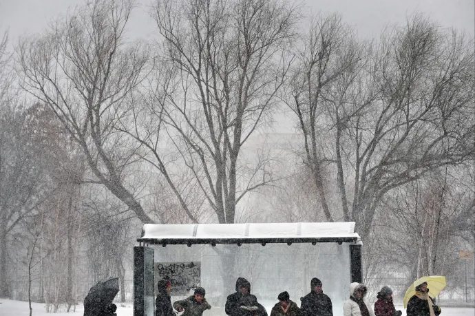 Februári furcsa időjárás, enyhébb az idő a hegyekben, mint a városokban
