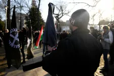 Előállították a Széll Kálmán térnél békés járókelőkre támadó csoport tagjait is