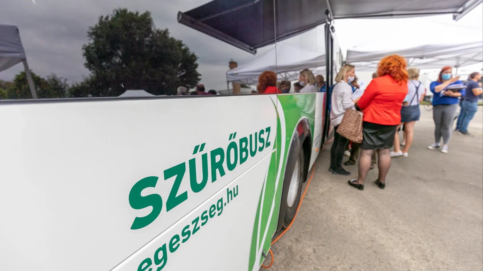 Hétfőtől ingyenes rákszűrésre mehet az ország több pontján