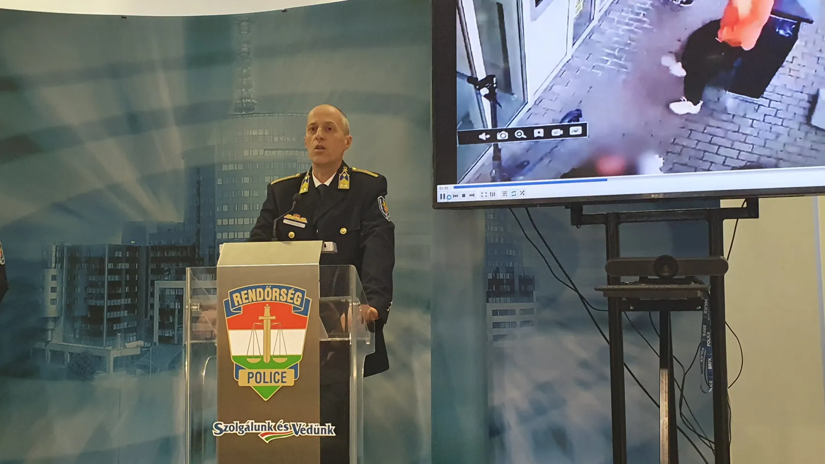 Ruha alapján választotta ki a csoport, hogy kiket vernek agyba-főbe