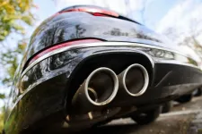 Az Európai Parlament megszavazta az új benzines és dízelmotoros autók betiltását