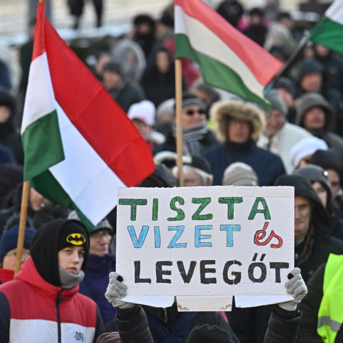 Ekkora zűrzavar mellett az lett volna meglepő, ha nincs botrány a debreceni akkugyárból