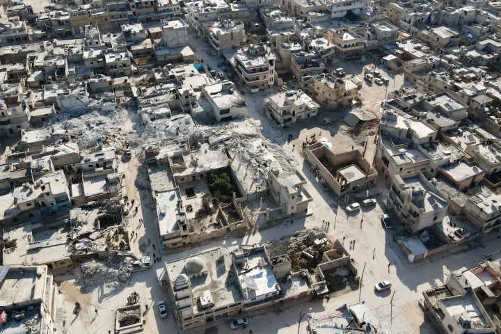 Szíria földrengés által sújtott területe a török határ mentén, 2023. febr. 13-án – Fotó: Aaref Watad / AFP 