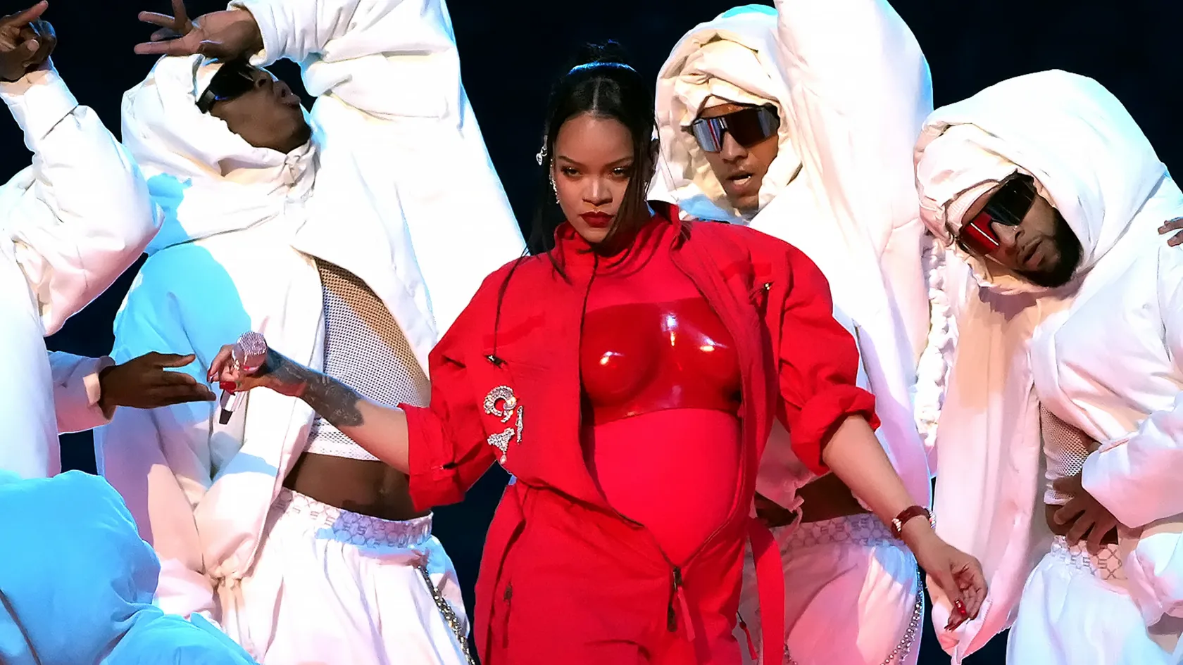 Az ufók is csak Rihanna miatt jöttek