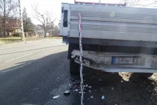 Pechje volt az ittas sofőrnek, egy igazoltatott járműbe csapódott Miskolcon