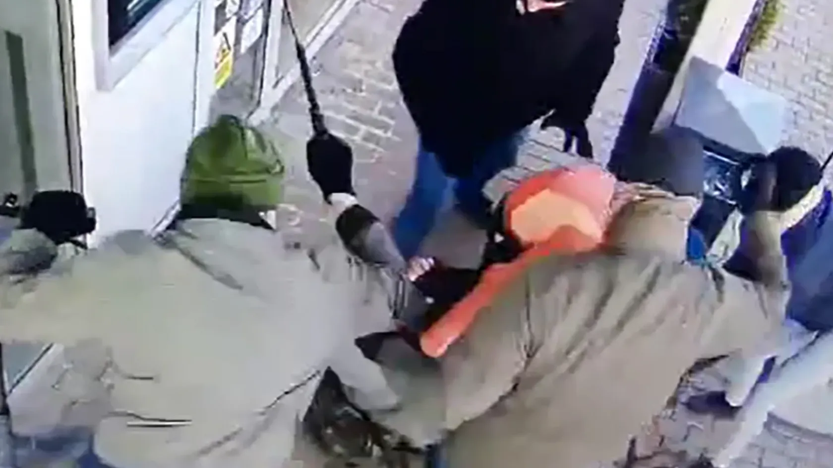 Miért kezeli másképp a jog, ha fasiszták vernek antifasisztákat, mintha fordítva?