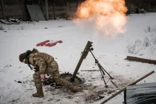 Lukasenko azt mondta, hogy már három gyárban gyártanak alkatrészeket orosz katonai repülőkhöz